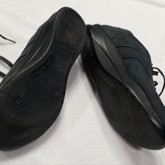 SAS Tie Up Black Suede Shoes] Womens Size 8M - Picture 2 of 6